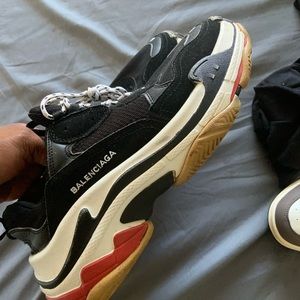 Old balenciaga triple s
